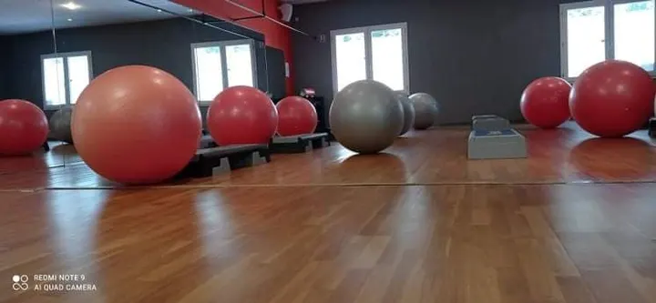 A Responsabilite Limitee Relook Form — salle de fitness-studio à La Flotte — 3