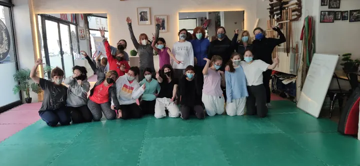 Arrebatadas La Nueva Defensa Femenina — artes marciales-studio en Chamartín, Madrid — 2