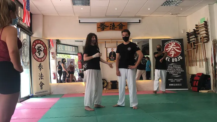 Arrebatadas La Nueva Defensa Femenina — artes marciales-studio en Chamartín, Madrid — 3