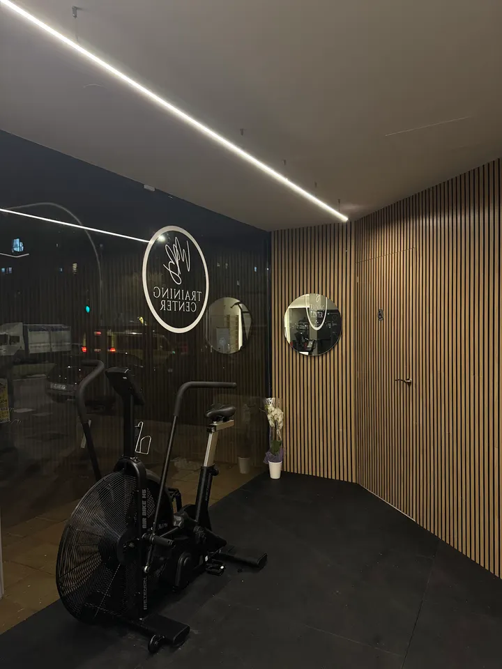 MB TRAINING CENTER — fuerza-studio en Moratalaz, Madrid — 2