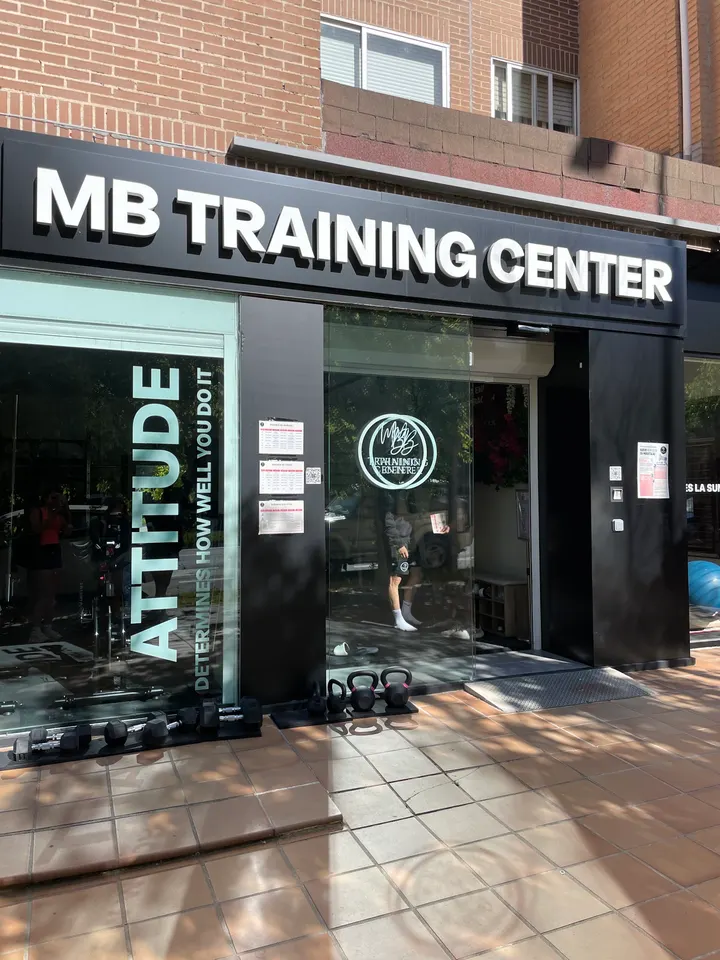 MB TRAINING CENTER — fuerza-studio en Moratalaz, Madrid — 3
