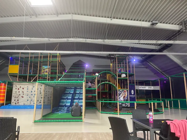 Lucky KidsClub Magdeburg — fitnessstudio in Magdeburg — 5