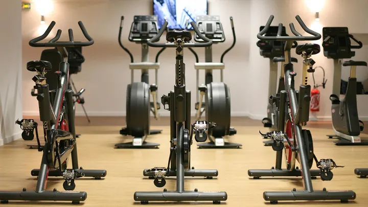 Fitness Corporate — salle de fitness-studio à Quartier La Ferme / Les Îles / Les Chartreux, Issy-les-Moulineaux — 2