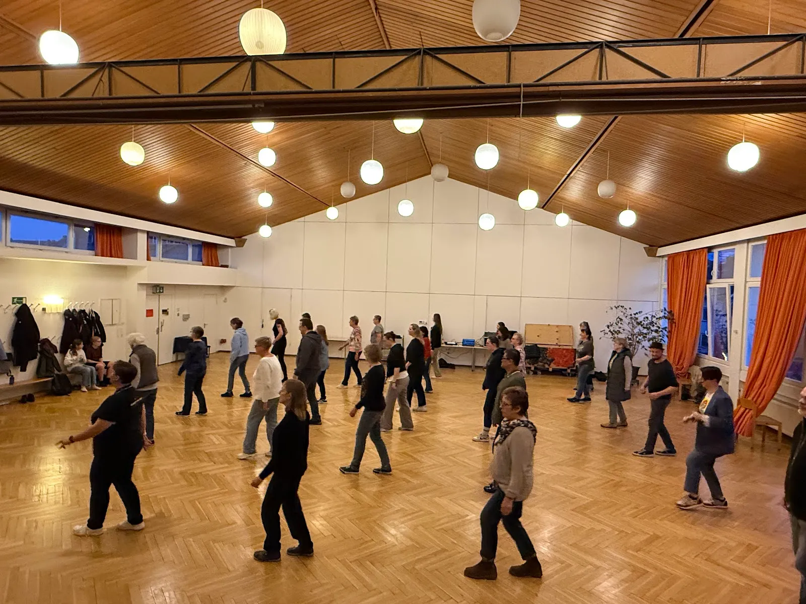 Casey's Line Dance — tanz-studio in Walle, Bremen — 2