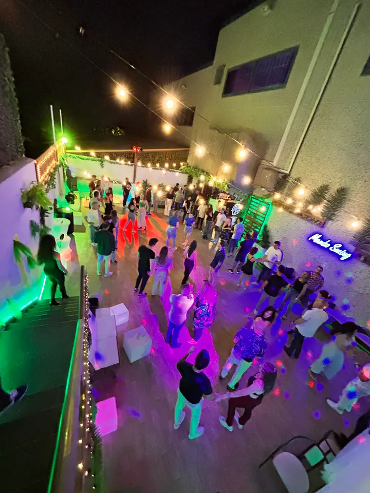 Escuela Y Sala De Baile Mambo Swing — baile-studio en Valdefuentes — 3