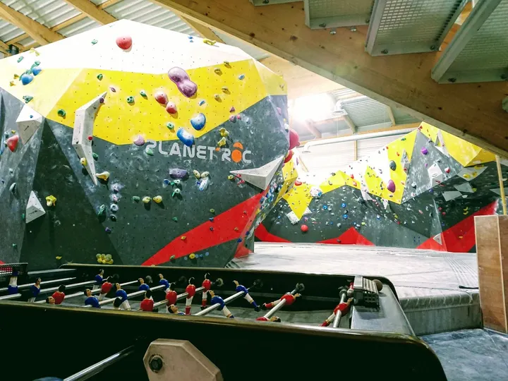 ISATIX, salle d’escalade de Bloc — bloc-studio à Mondeville — 2