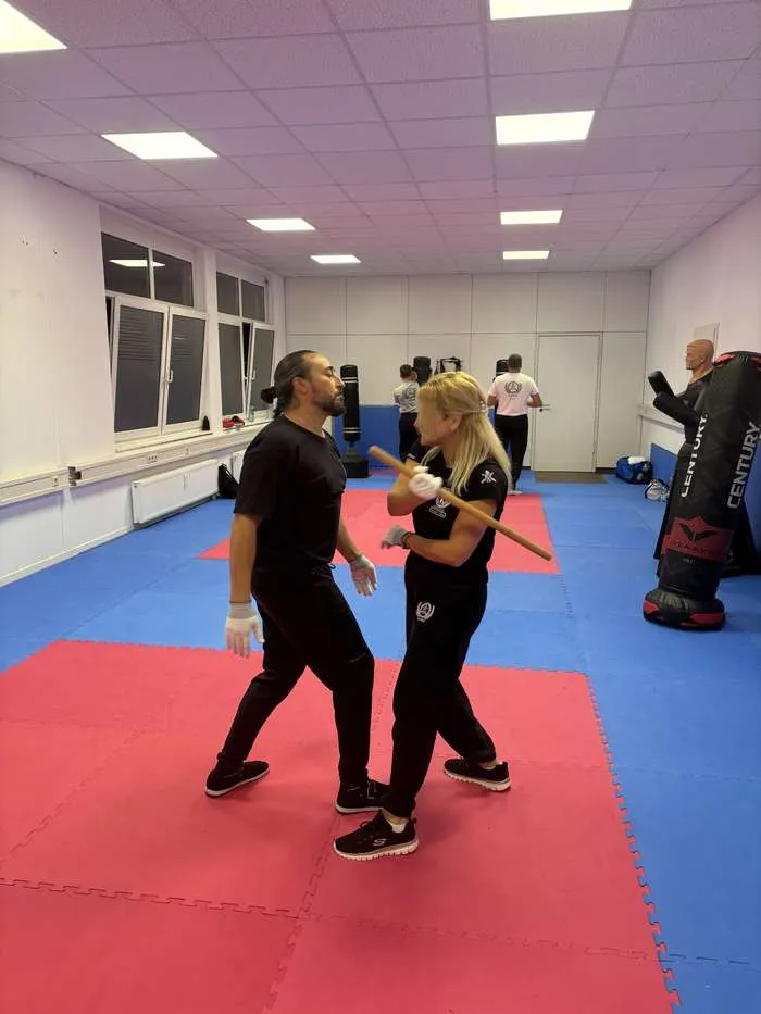 ARETIKON Kampfkunstschule Tübingen — kampsport-studio i Stuttgart — 2