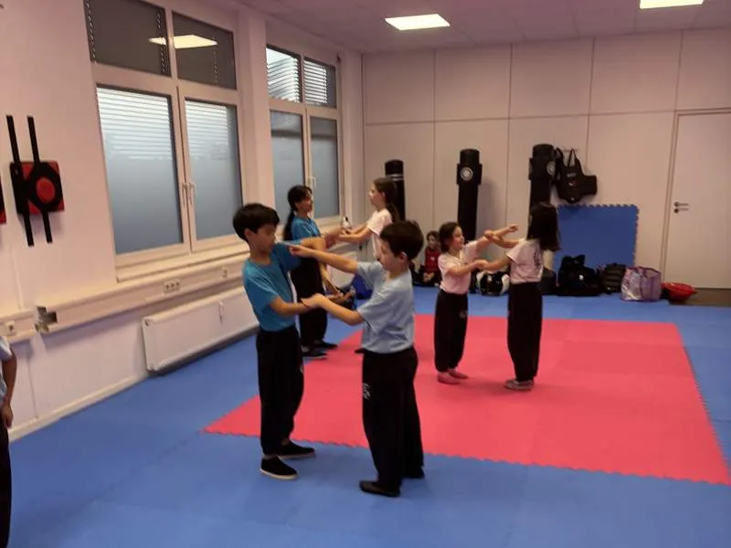 ARETIKON Kampfkunstschule Tübingen — kampsport-studio i Stuttgart — 3