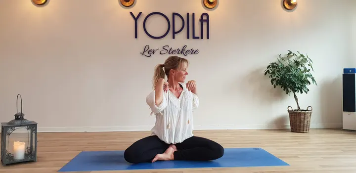 Yopila — Yoga i Kverne, Ski