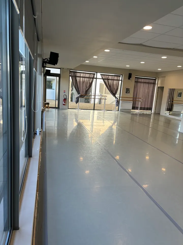 Ecole de danse MSBK — danse-studio à Saint-Jacques-de-la-Lande, Rennes — 2