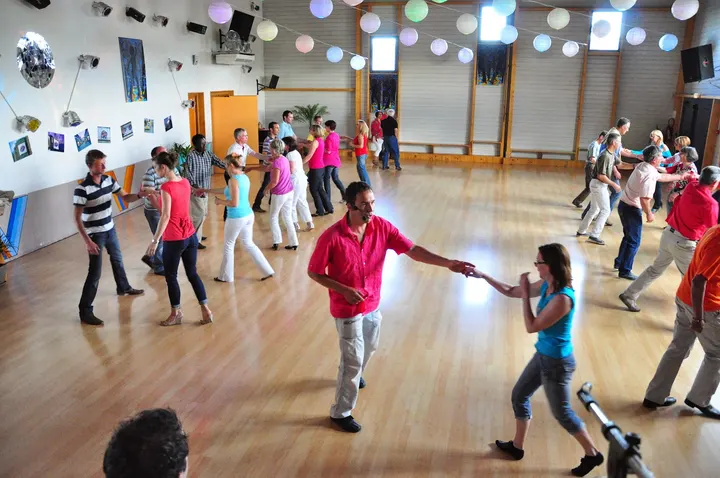 Acrodrock Rue Jacques Prévert — danse-studio à Giberville — 2