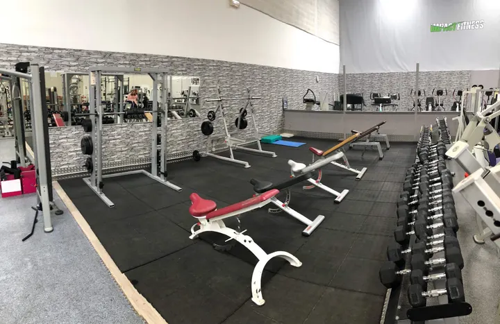 Impact Fitness Vedène — Salle de fitness à Vedène