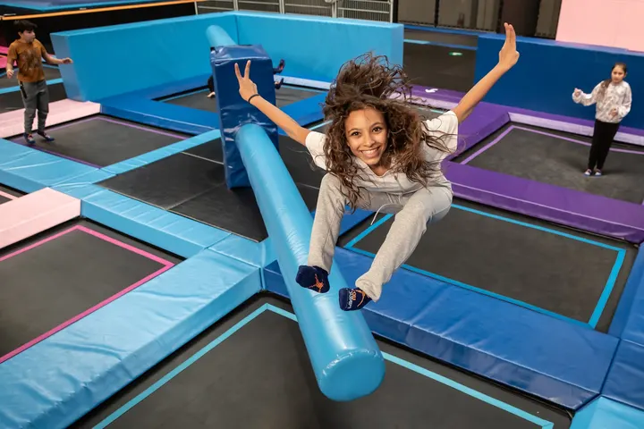 Trampoline Park Le Mans — gymnastique-studio à La Chapelle-Saint-Aubin — 3