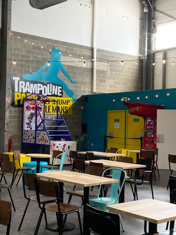 Trampoline Park Le Mans — gymnastique-studio à La Chapelle-Saint-Aubin — 3