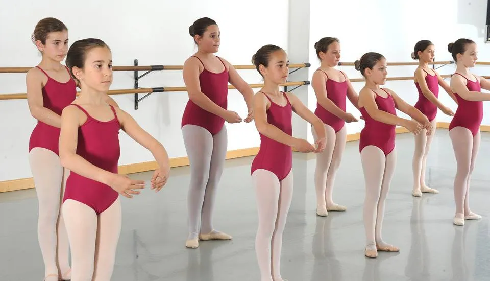 Centro Privado de Música O Danza Escuela de Danza Sant Jaume — baile-studio en Son Espanyolet, Palma — 2