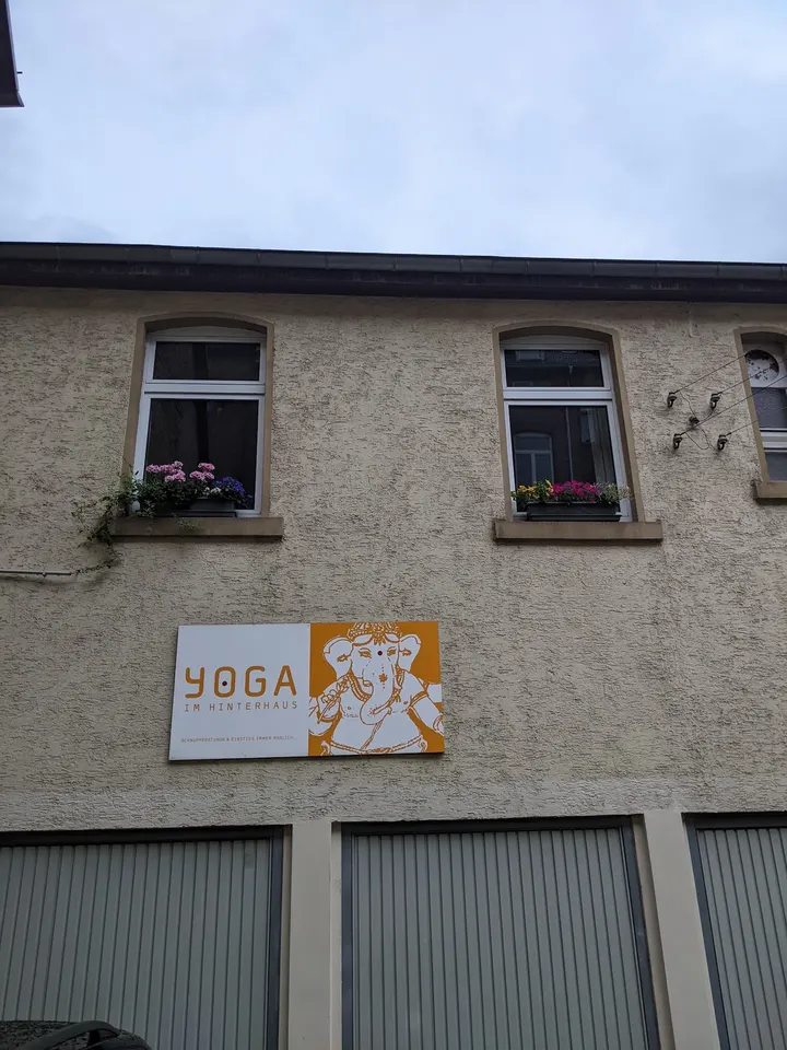 Yoga im Hinterhaus — yoga-studio in Westend / Bleichstraße, Wiesbaden — 2