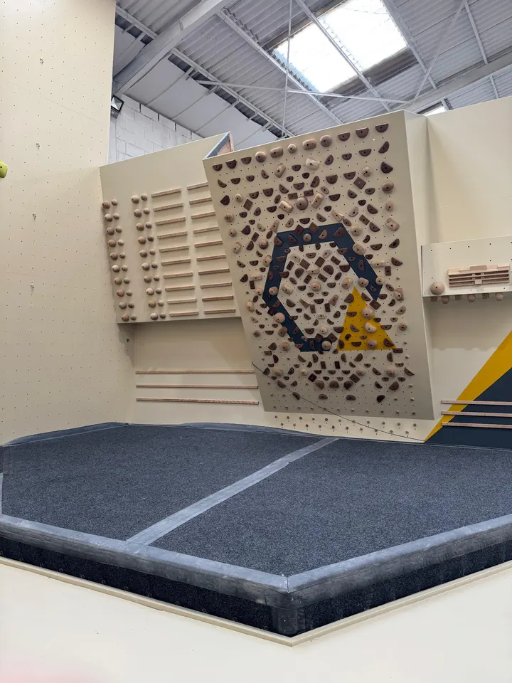 Quality Climbing Center Santander — Escalada en Sector 4, Santander