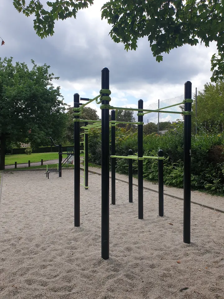 Street workout — salle de fitness-studio à Sotteville-lès-Rouen — 2