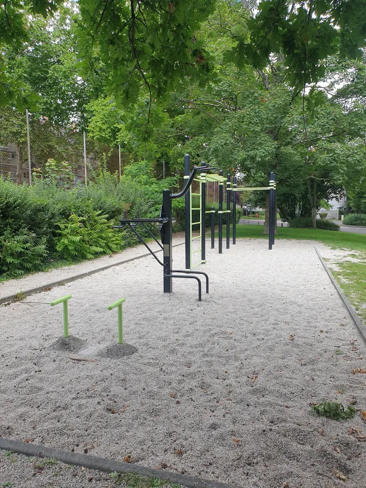 Street workout — salle de fitness-studio à Sotteville-lès-Rouen — 3