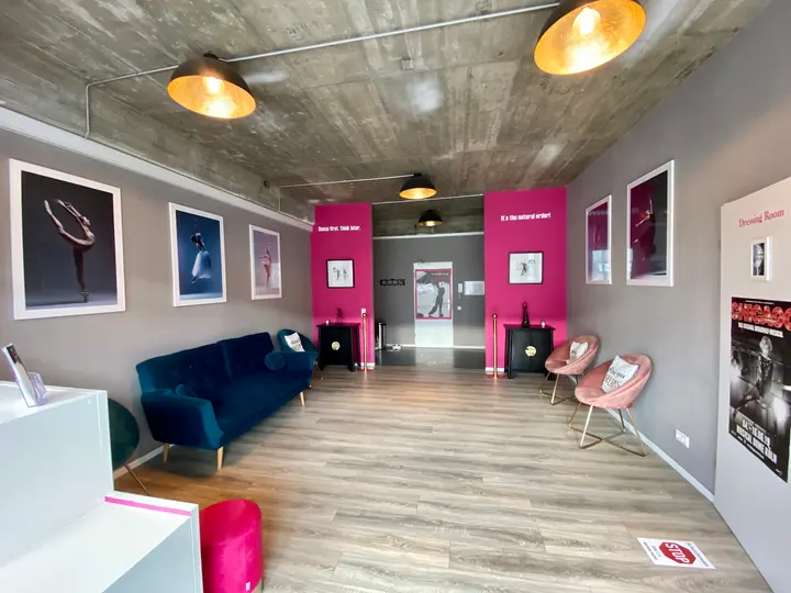 Tanzhaus 1141 Ballettschule Köln — Tanz in Weiden, Köln