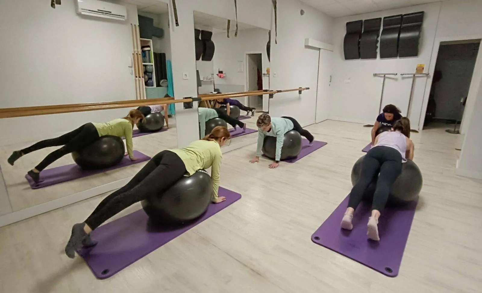 Nos Studio Pilates en Granada | Centro de Pilates para tu Bienestar — pilates-studio i Cervantes, Granada — bild 3
