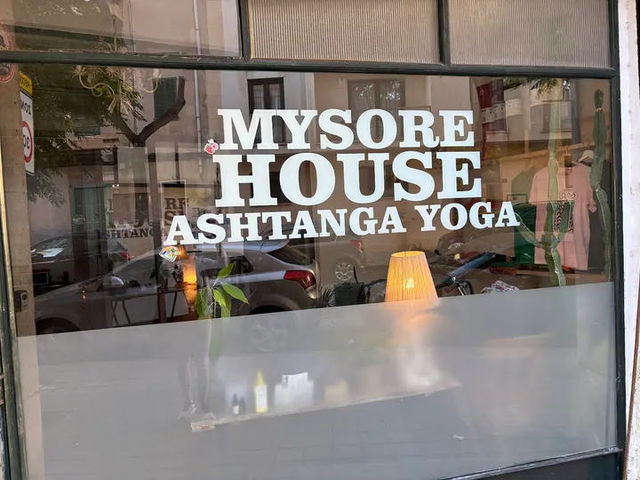 Mysore House Mallorca — Yoga en Son Espanyolet, Palma