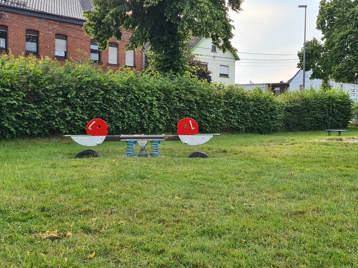 Laufmamalauf Spielplatz Raerener Straße — studio in Oberforstbach, Aachen — 3