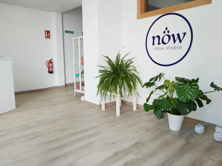 Now Yoga Studio — yoga-studio en San Luis, Almería — 2