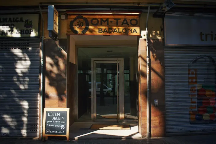 OM·TAO Badalona | Escola de Yoga, Kung fu i Tai Chi — martial arts-studio i Centre, Badalona