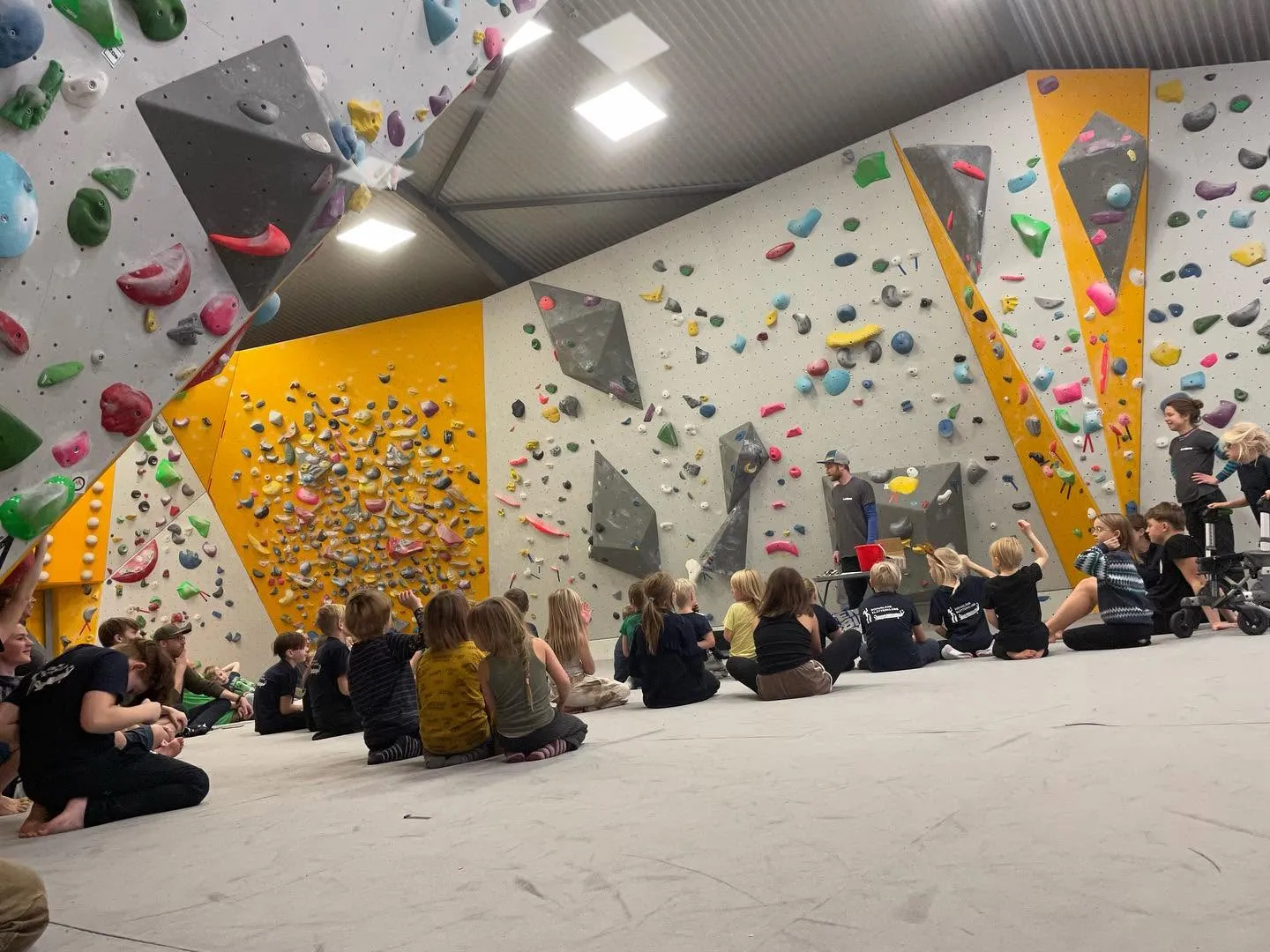 Bohusläns Klätterklubb — klättring-studio i Uddevalla — 2