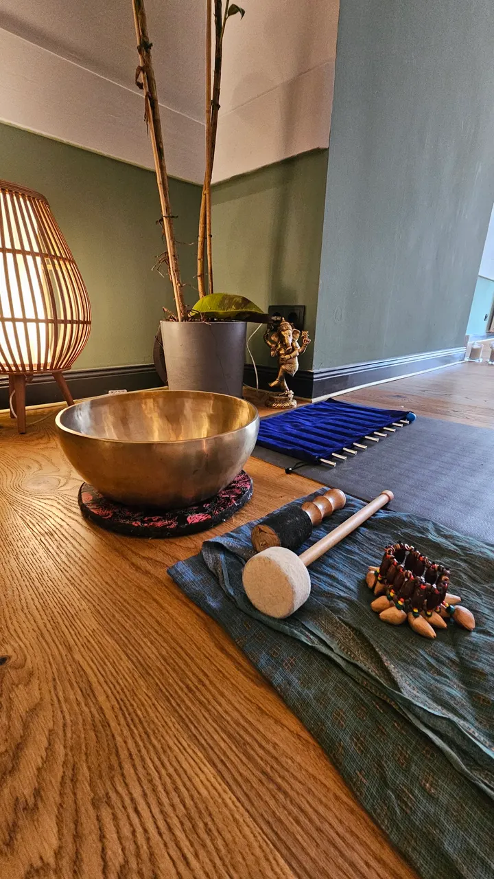 OM SHIVA - Yoga & Culture — Yoga in Prenzlauer Berg, Berlin