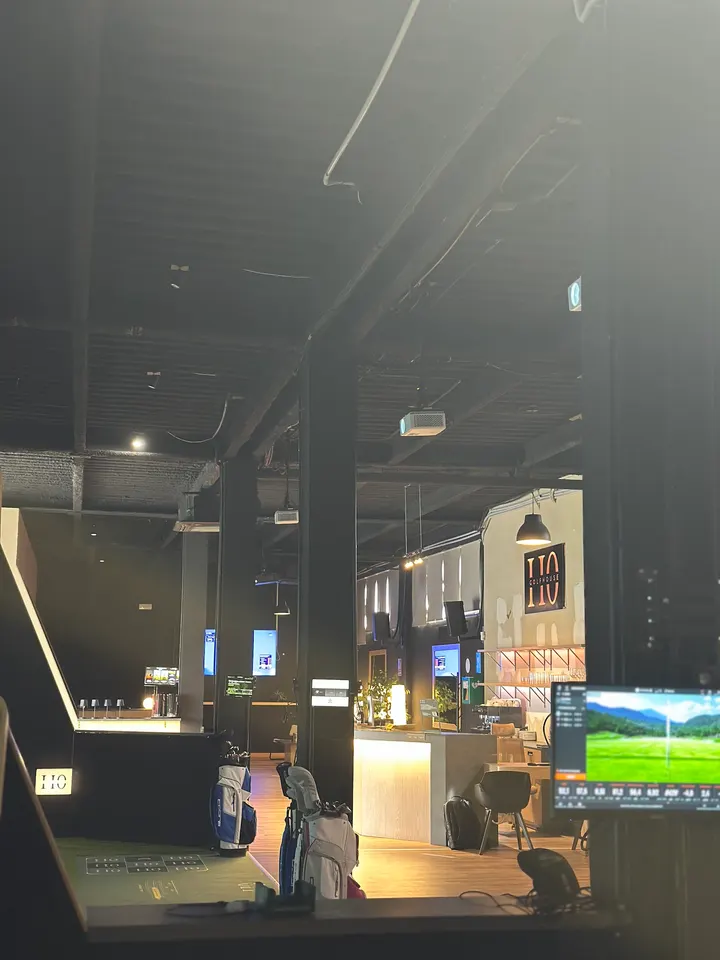 H0 Golfhouse Rooftop — estudio de fitness-studio en Madrid — 3