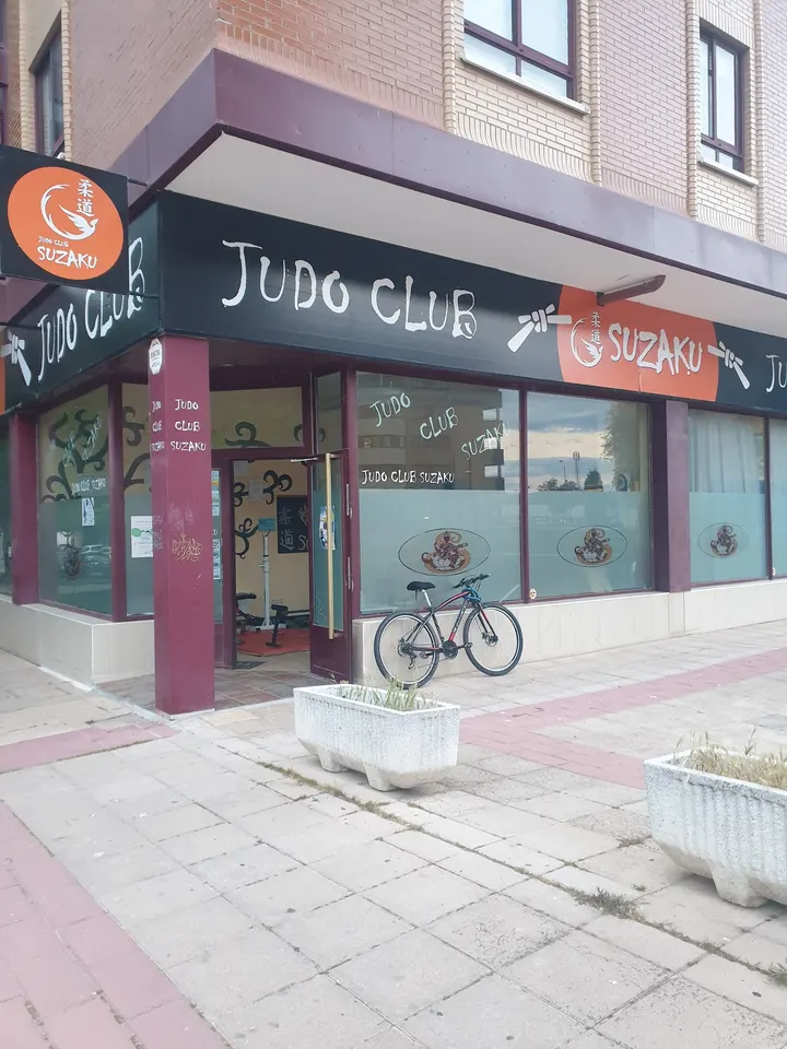 Judo Club Suzaku — Artes marciales en Gamonal, Burgos