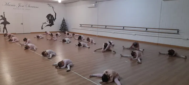 Escuela de Danza Maria Jose Serrano — baile-studio en Jerez de la Frontera — 2