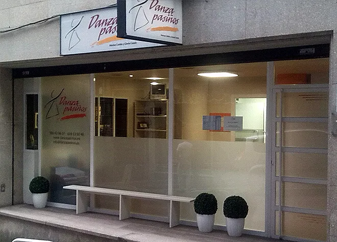 Escuela Danza Pasiños — baile-studio en O Berbés, Vigo — 2