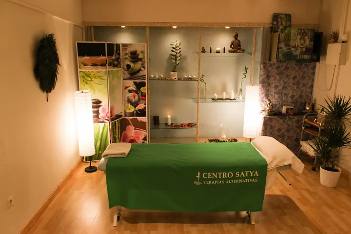 Centro Satya Masaje — yoga-studio en Torremolinos — 2