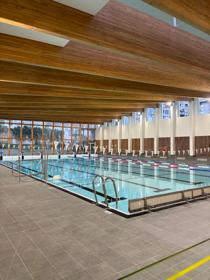 Piscine Solita Salgado — Studio à Paris 18e Arrondissement, Paris