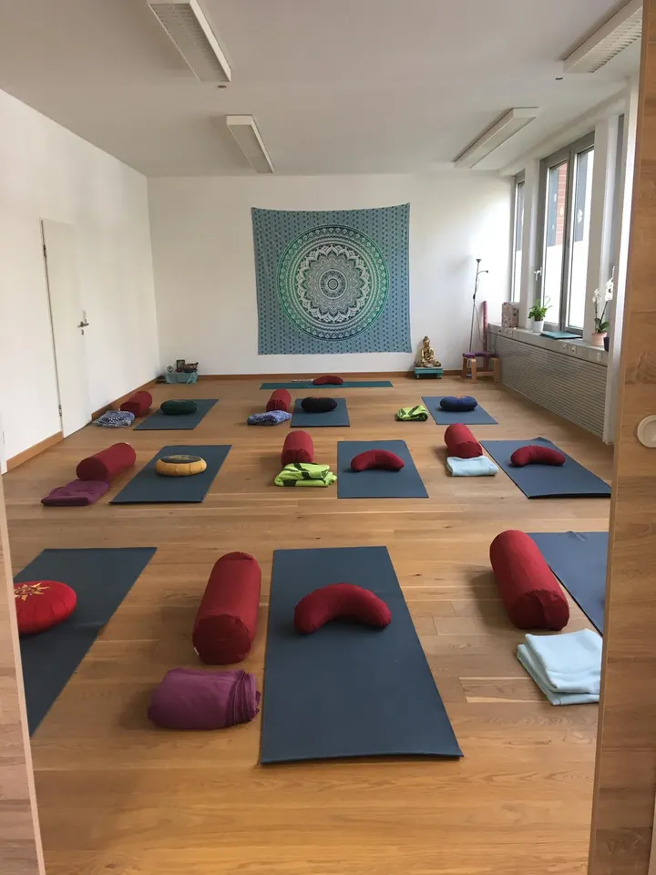Yoga Auszeit — yoga-studio in Düsseldorf — 3