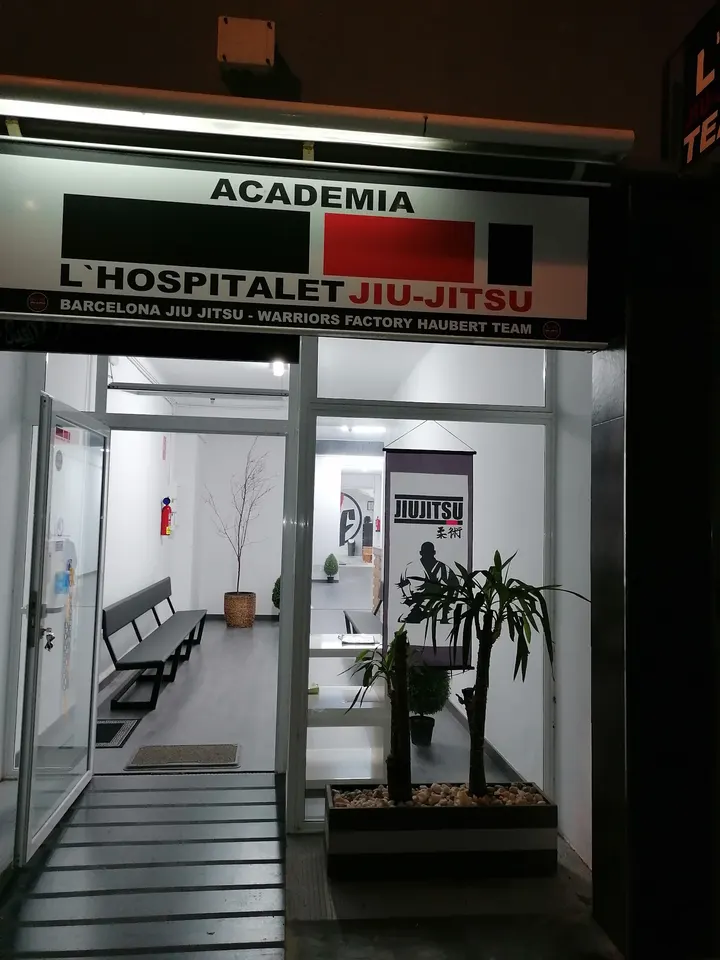 Academia L'Hospitalet Jiu-Jitsu — artes marciales-studio en Sant Josep, L'Hospitalet de Llobregat — 2