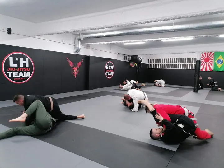 Academia L'Hospitalet Jiu-Jitsu — artes marciales-studio en Sant Josep, L'Hospitalet de Llobregat — 3