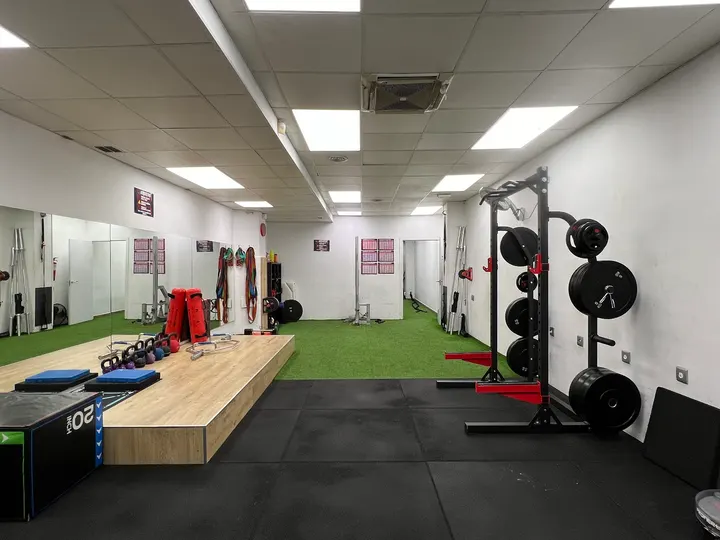 Adn Sports Centre Entrenament — entrenamiento personal-studio en Sant Boi de Llobregat, Barcelona — 2