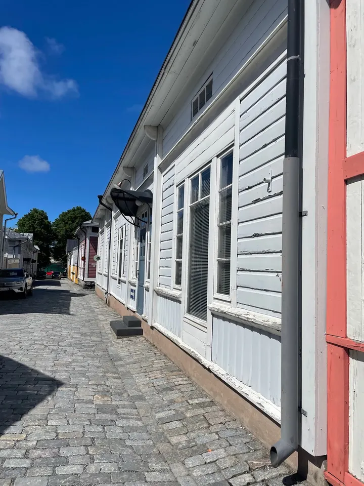 Lataamo Studio — Jooga – 1. kaupunginosa, Rauma