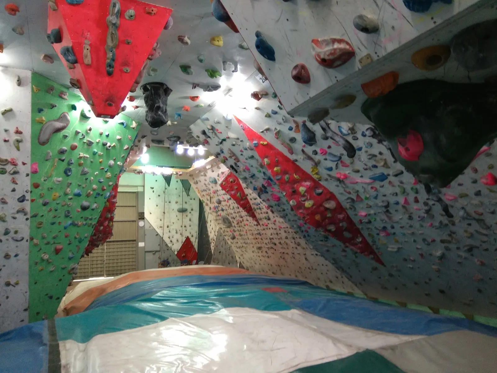 Rocódromo Club Alpino Tajahierro — escalada-studio en Cazoña, Santander — 3