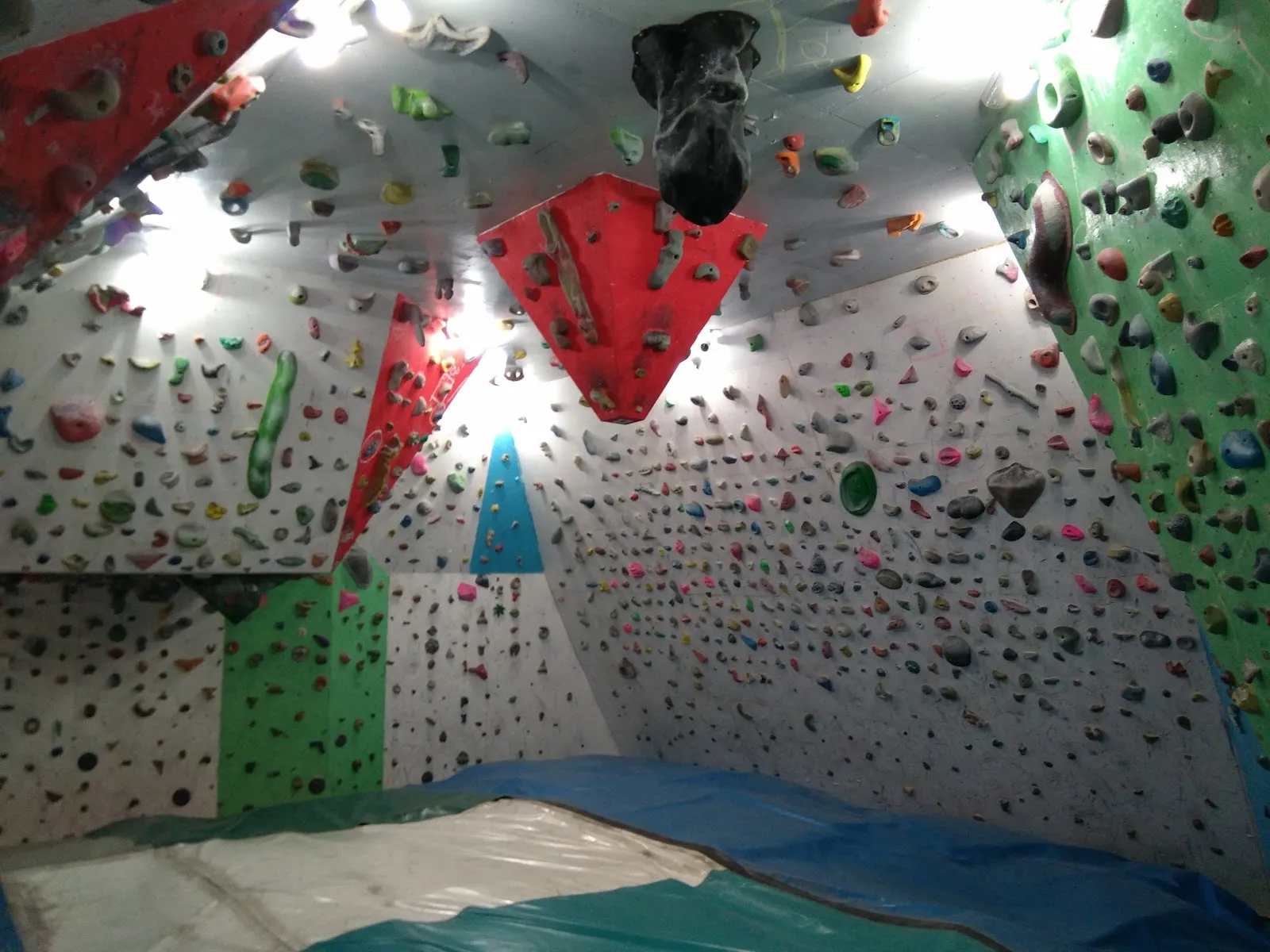 Rocódromo Club Alpino Tajahierro — escalada-studio en Santander — 4