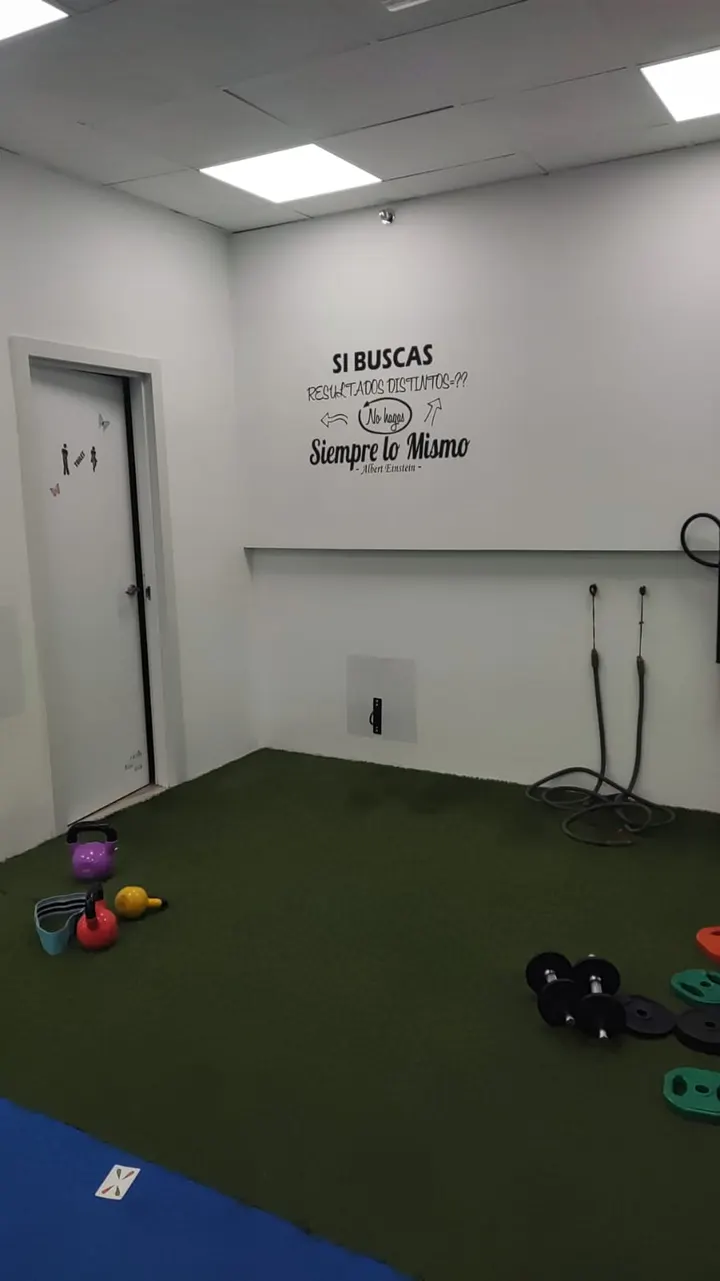 Fufutrainer Montequinto — entrenamiento personal-studio en Montequinto, Sevilla — 3