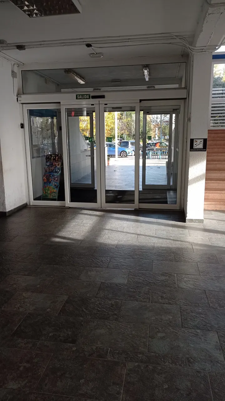 BOULDER ZONE GETAFE — Escalada en Nuevo Bercial, Leganés