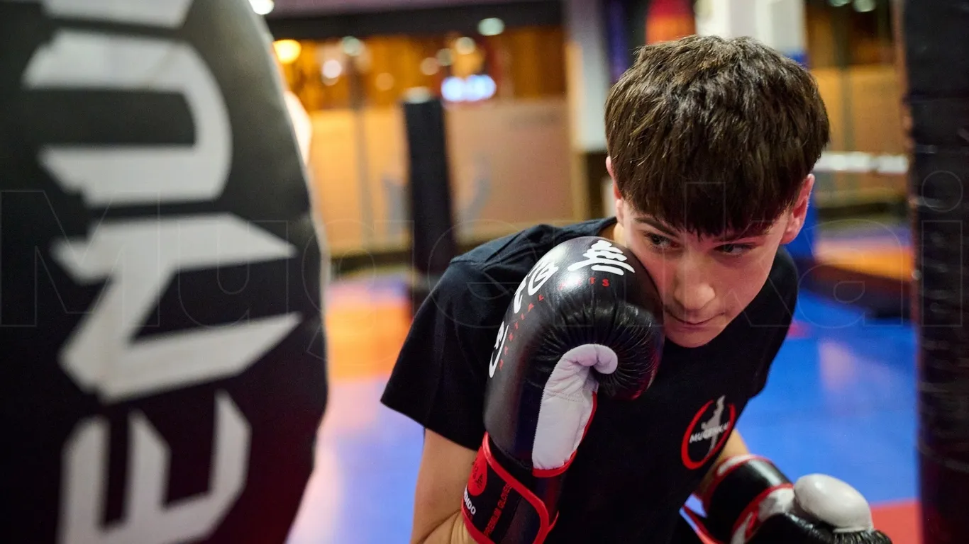 Escuela de Artes Marciales y Defensa Personal Mugenkai Bilbao — kampsport-studio i Abando, Bilbao — bild 3