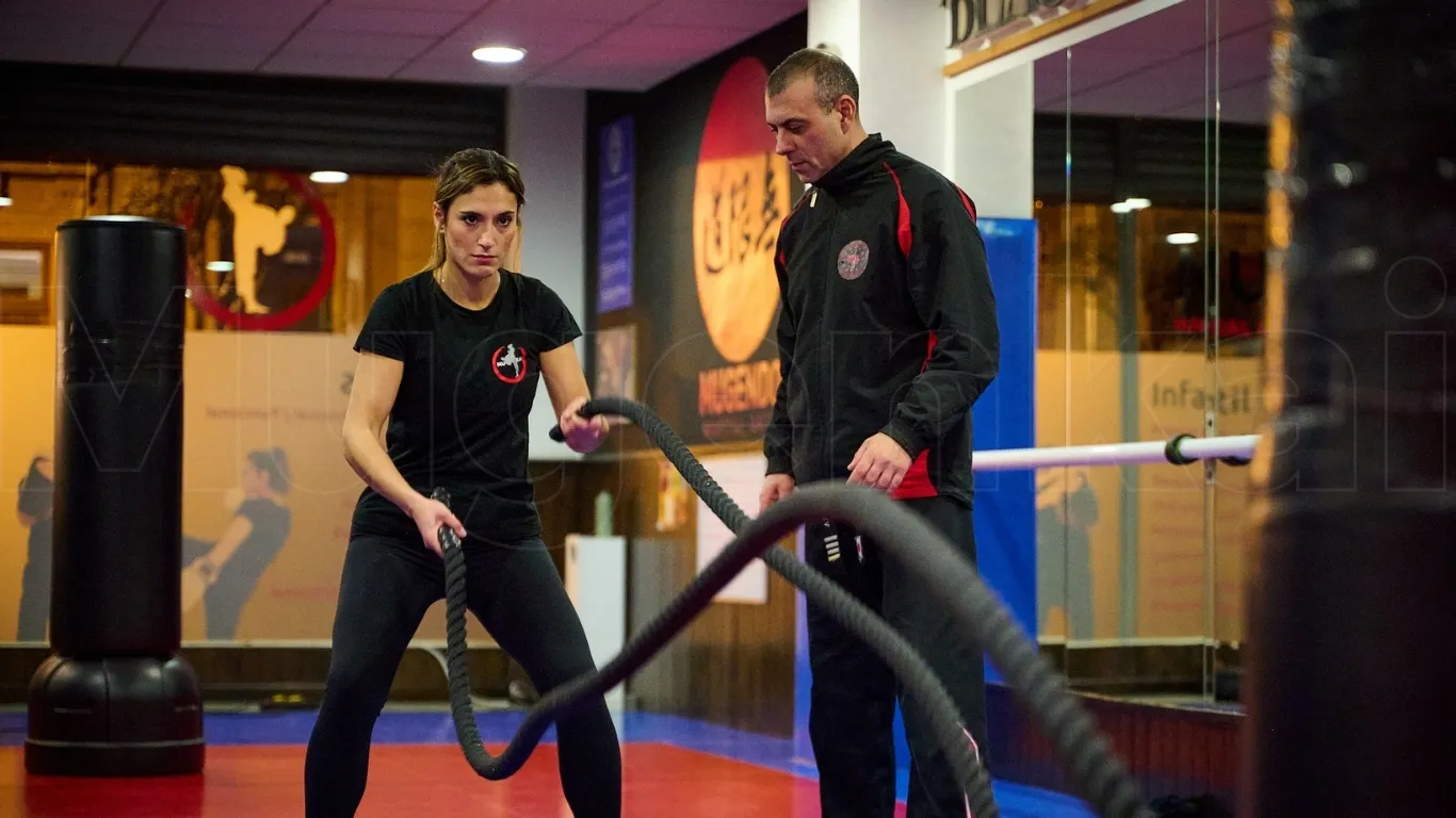 Escuela de Artes Marciales y Defensa Personal Mugenkai Bilbao — kampsport-studio i Bilbao — bild 5