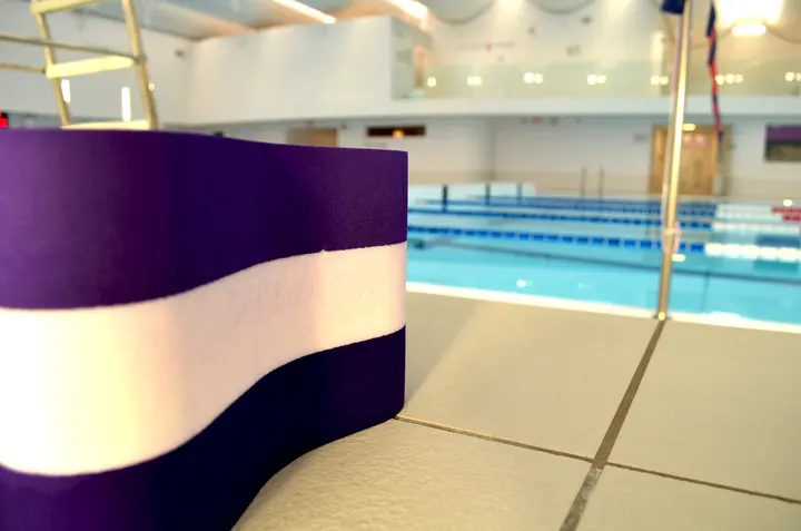Piscine Alfred Sevestre — salle de fitness-studio à Quartier Bords et Val de Seine / Les Arches, Issy-les-Moulineaux — 3