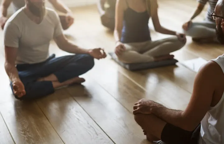 Holismos Yoga Wellness — yoga-studio a Centro, Varese — 3
